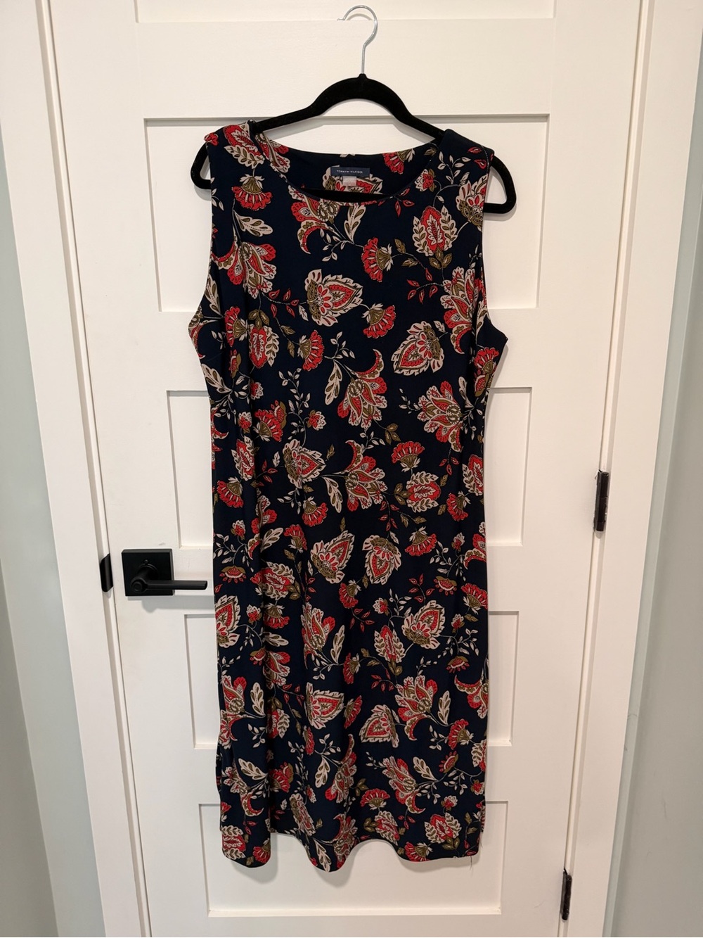Tommy Hilfiger Navy Floral Sleeveless Shift Dress with Red and Cream Accents